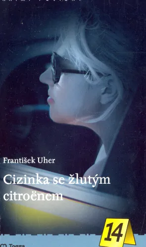 Cizinka se žlutým citroënem